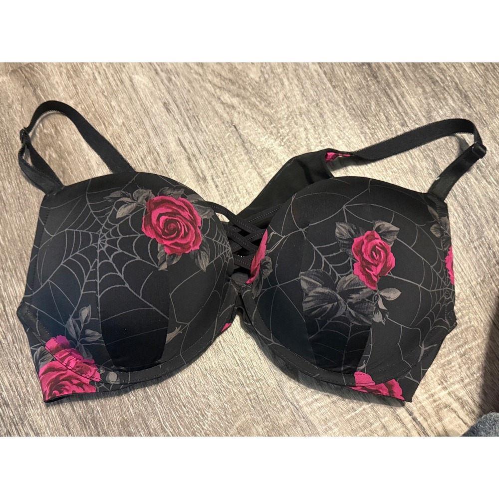 Torrid Curve 40C Black Pink Rose Spiderweb 360 Back Smoothing Push-Up Bra Gothic - Picture 2 of 4